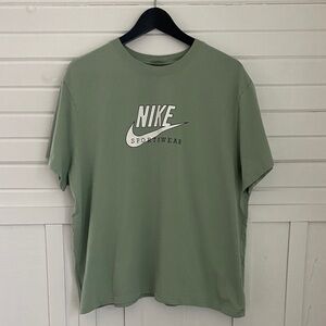 RARE Nike Men's Sage Green Sportswear Tee With White V On Back Size XL